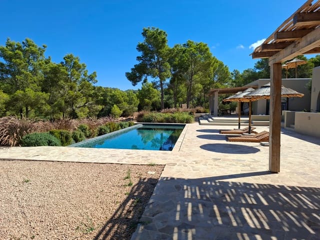4 makuuhuone Luolatalo myytävänä paikassa Cala Tarida, San Jose / Sant Josep de Sa Talaia mukana uima-altaan 
autotalli - 6 590 000 € (Ref: 10086588)