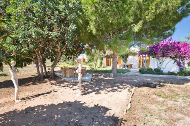 3 bedroom Finca/Country House for sale in Sant Jordi de Ses Salines, San Jose / Sant Josep de Sa Talaia with pool garage - € 2,950,000 (Ref: 9196205)