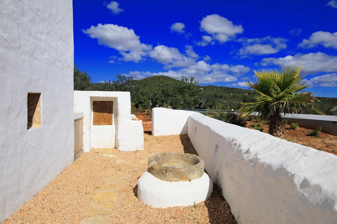 6 soveværelse Finca/Landehus til salg i Sant Rafael de Sa Creu med swimmingpool garage - € 4.200.000 (Ref: 9196309)