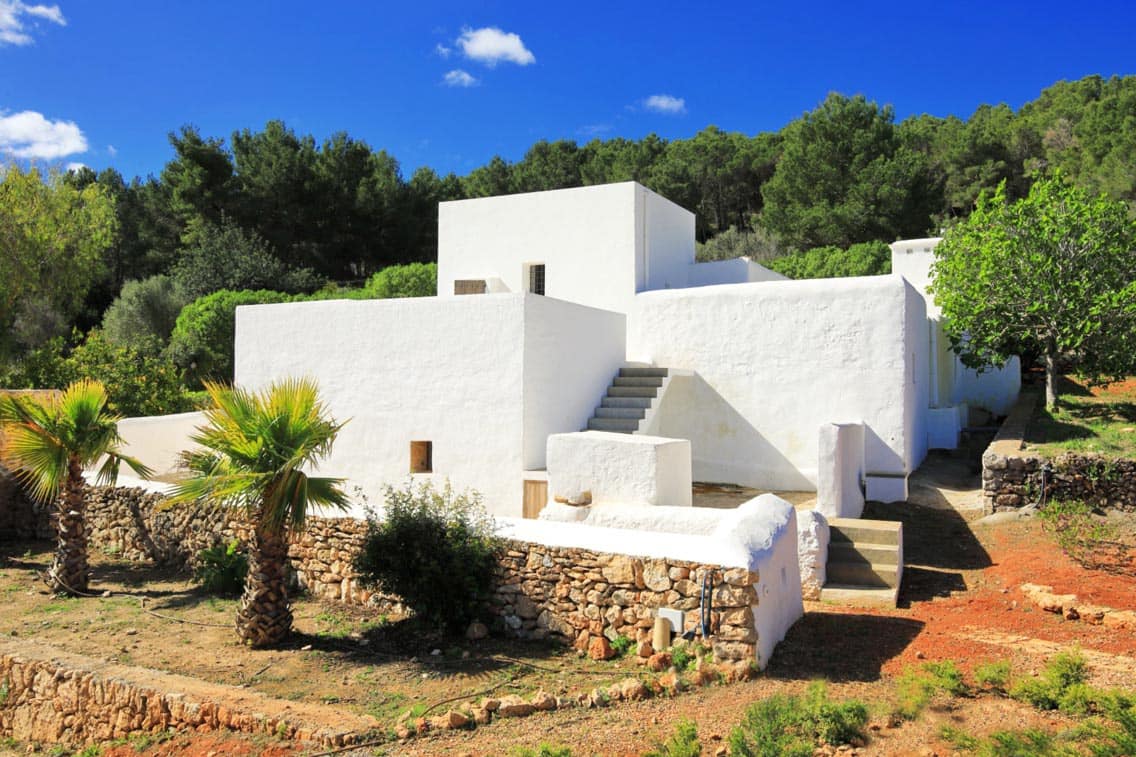 6 soveværelse Finca/Landehus til salg i Sant Rafael de Sa Creu med swimmingpool garage - € 4.200.000 (Ref: 9196309)