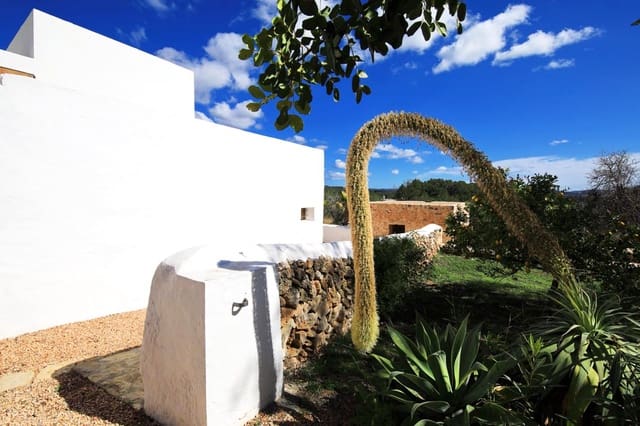 6 soveværelse Finca/Landehus til salg i Sant Rafael de Sa Creu, Sant Antoni de Portmany med swimmingpool garage - € 4.200.000 (Ref: 9196309)