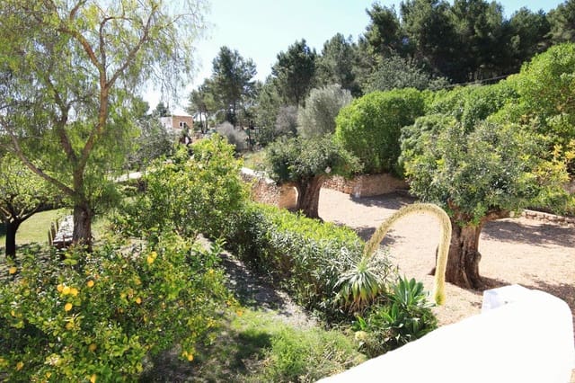6 soveværelse Finca/Landehus til salg i Sant Rafael de Sa Creu, Sant Antoni de Portmany med swimmingpool garage - € 4.200.000 (Ref: 9196309)