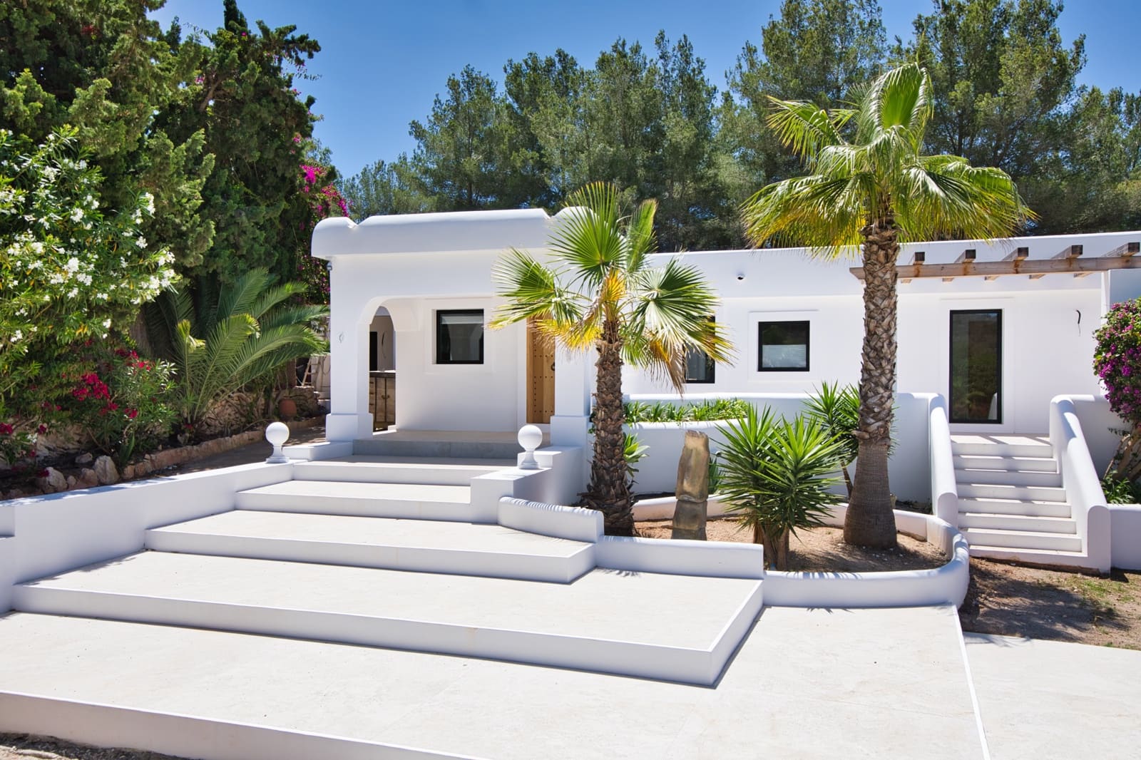 5 soverom Bungalow til salgs i Santa Eulalia / Santa Eularia med svømmebasseng garasje - € 2 990 000 (Ref: 9199403)