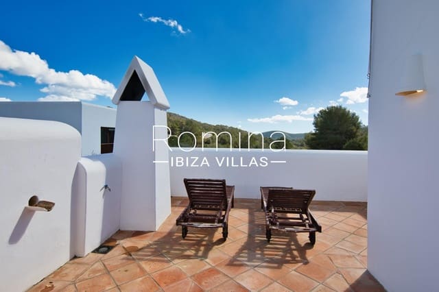 5 sypialnia Finka/Dom wiejski na sprzedaż w Santa Eulalia / Santa Eularia z basenem garażem - 8 200 000 € (Ref: 9199422)