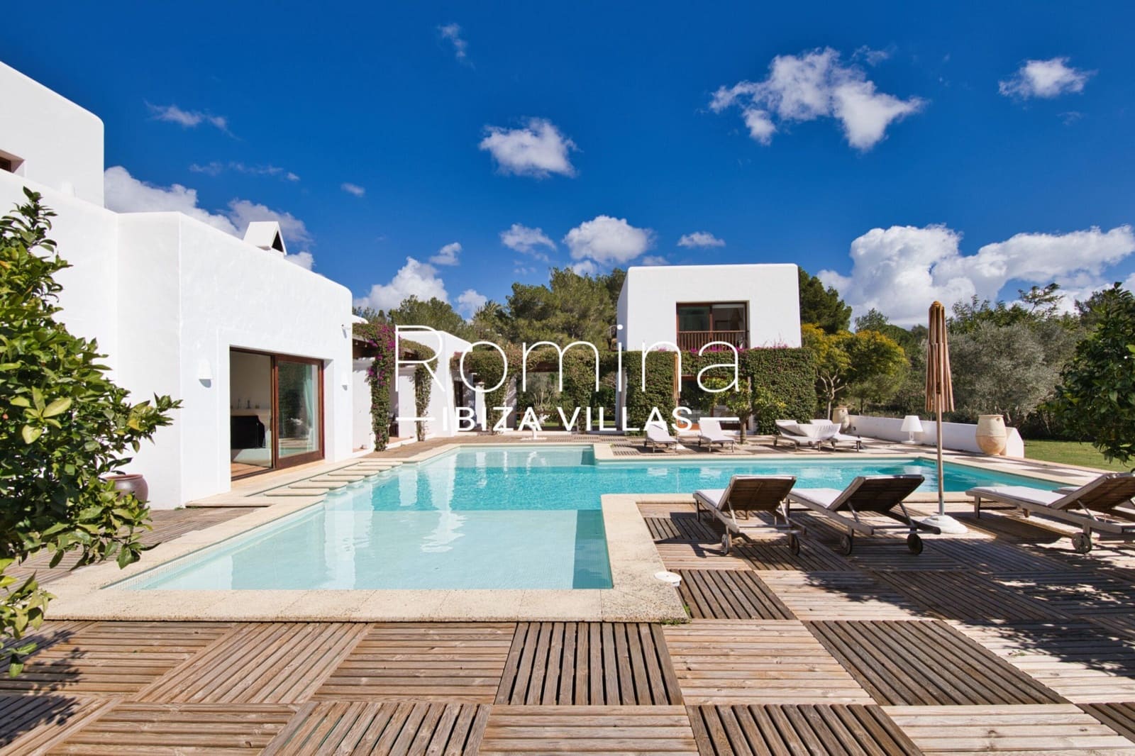 5 bedroom Finca/Country House for sale in Santa Eulalia / Santa Eularia with pool garage - € 8,900,000 (Ref: 9199422)