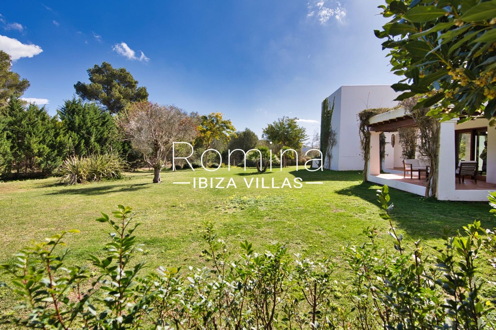 5 bedroom Finca/Country House for sale in Santa Eulalia / Santa Eularia with pool garage - € 8,900,000 (Ref: 9199422)