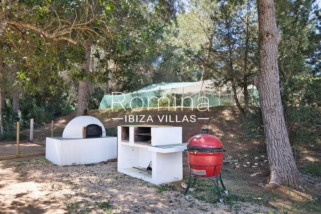 5 sypialnia Finka/Dom wiejski na sprzedaż w Santa Eulalia / Santa Eularia z basenem garażem - 8 200 000 € (Ref: 9199422)