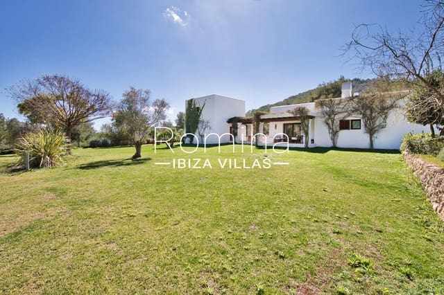 5 sypialnia Finka/Dom wiejski na sprzedaż w Santa Eulalia / Santa Eularia z basenem garażem - 8 200 000 € (Ref: 9199422)