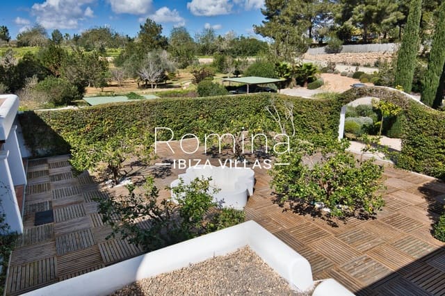 5 sypialnia Finka/Dom wiejski na sprzedaż w Santa Eulalia / Santa Eularia z basenem garażem - 8 200 000 € (Ref: 9199422)