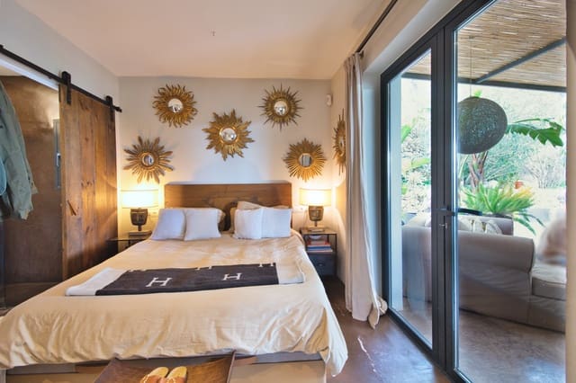 2 quarto Quinta/Casa Rural para venda em Santa Eulalia / Santa Eularia com piscina - 2 950 000 € (Ref: 9199423)