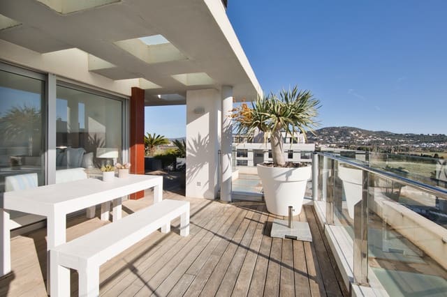 3 soverom Leilighet til salgs i Ibiza by med svømmebasseng garasje - € 1 495 000 (Ref: 9199764)