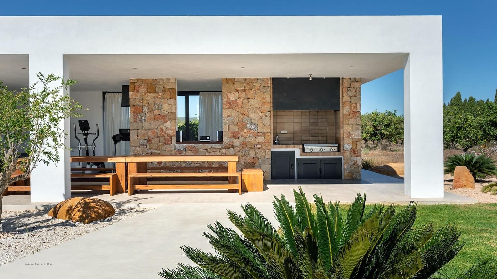 5 bedroom Finca/Country House for sale in Santa Eulalia / Santa Eularia with pool garage - € 4,500,000 (Ref: 9199911)