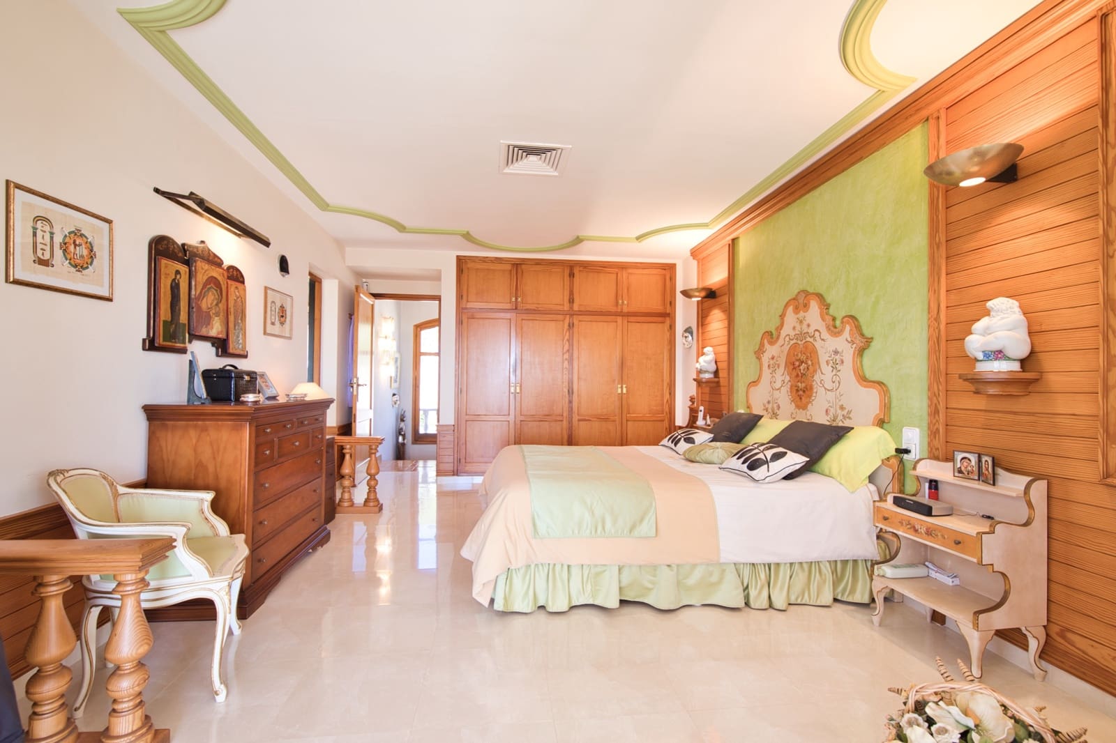 6 soveværelse Villa til salg i Ibiza by med swimmingpool garage - € 2.700.000 (Ref: 9199958)