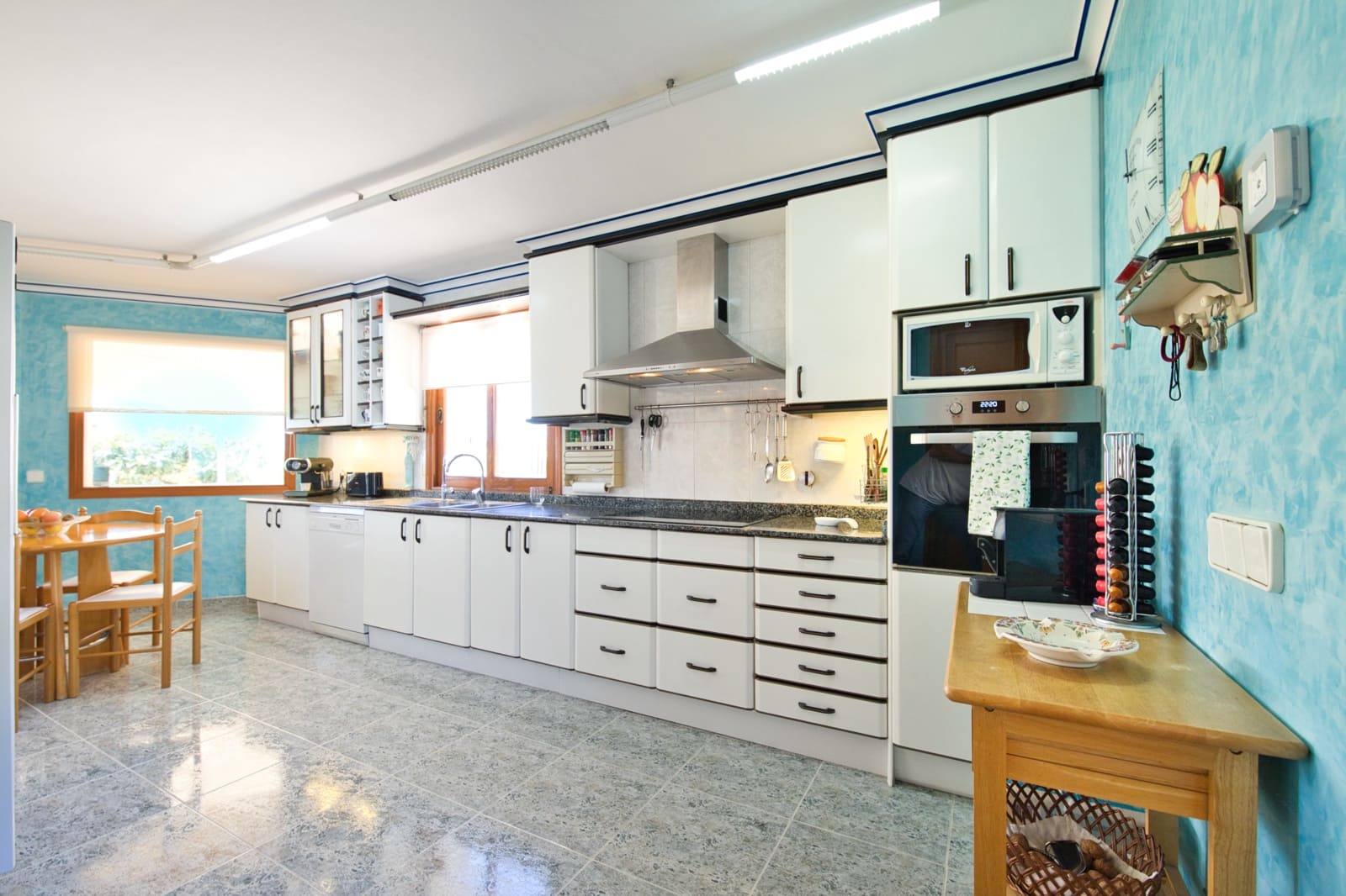 6 soveværelse Villa til salg i Ibiza by med swimmingpool garage - € 2.700.000 (Ref: 9199958)