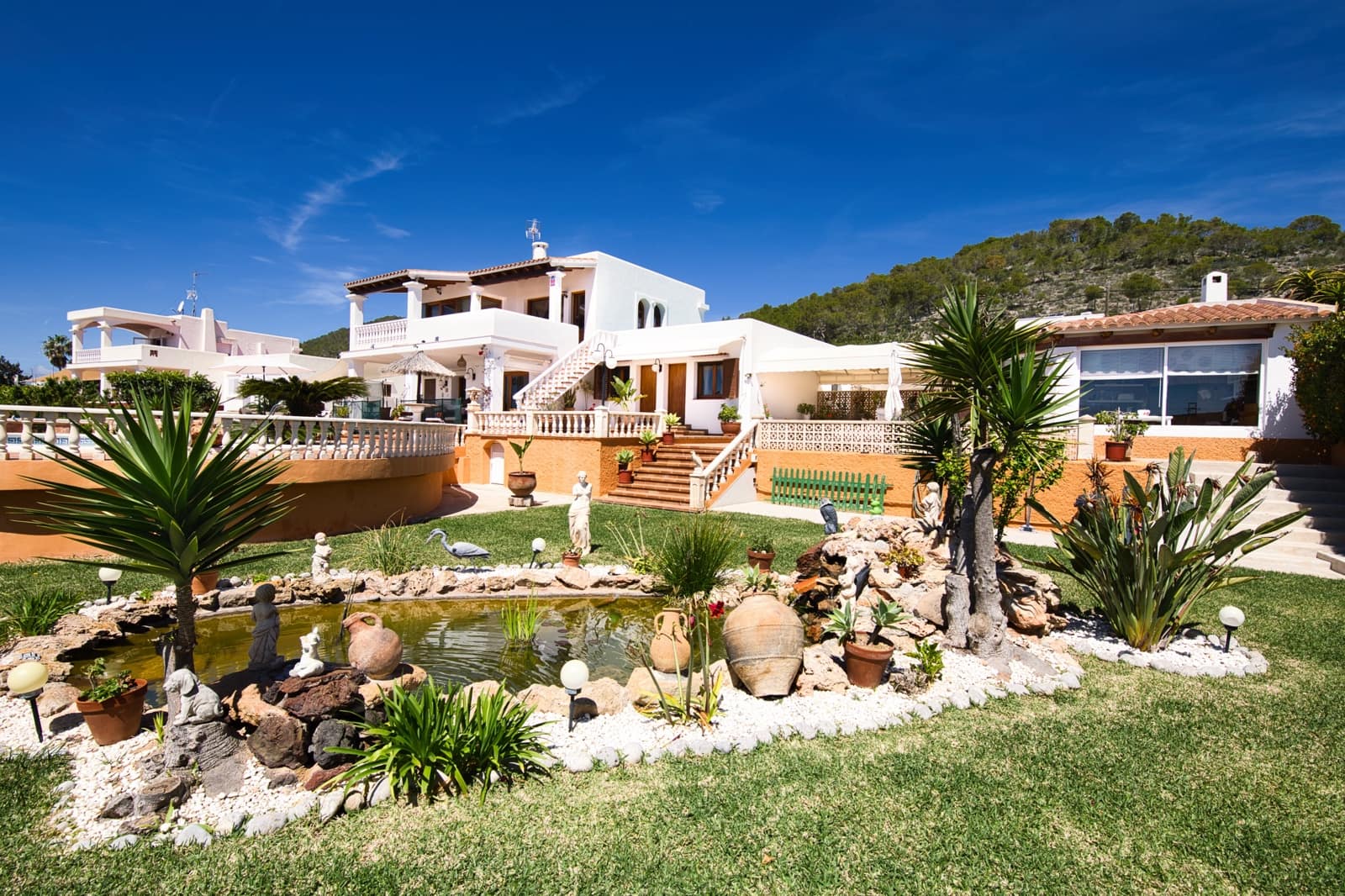 6 soveværelse Villa til salg i Ibiza by med swimmingpool garage - € 2.700.000 (Ref: 9199958)