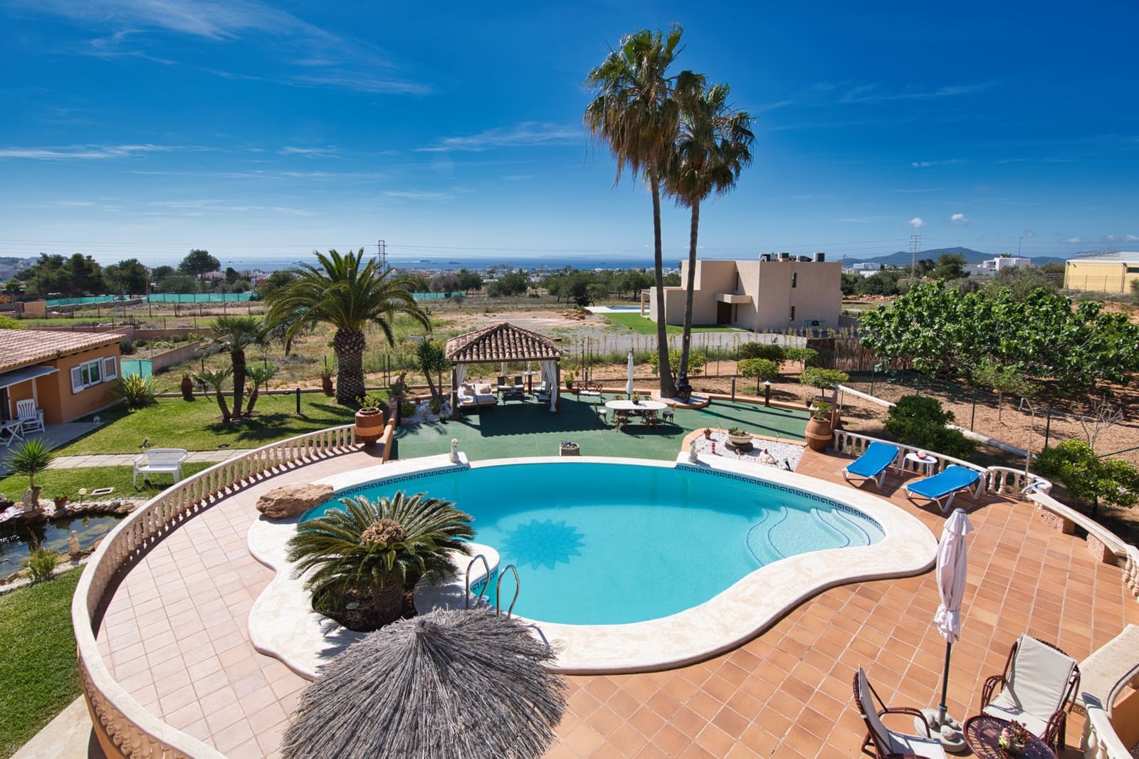 6 soveværelse Villa til salg i Ibiza by med swimmingpool garage - € 2.700.000 (Ref: 9199958)