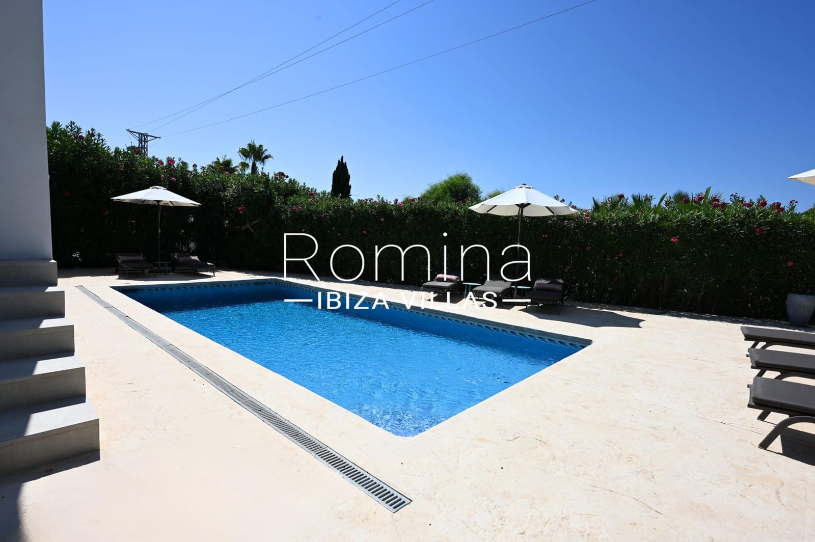 4 soveværelse Villa til salg i Santa Eulalia / Santa Eularia med swimmingpool garage - € 2.970.000 (Ref: 9199968)