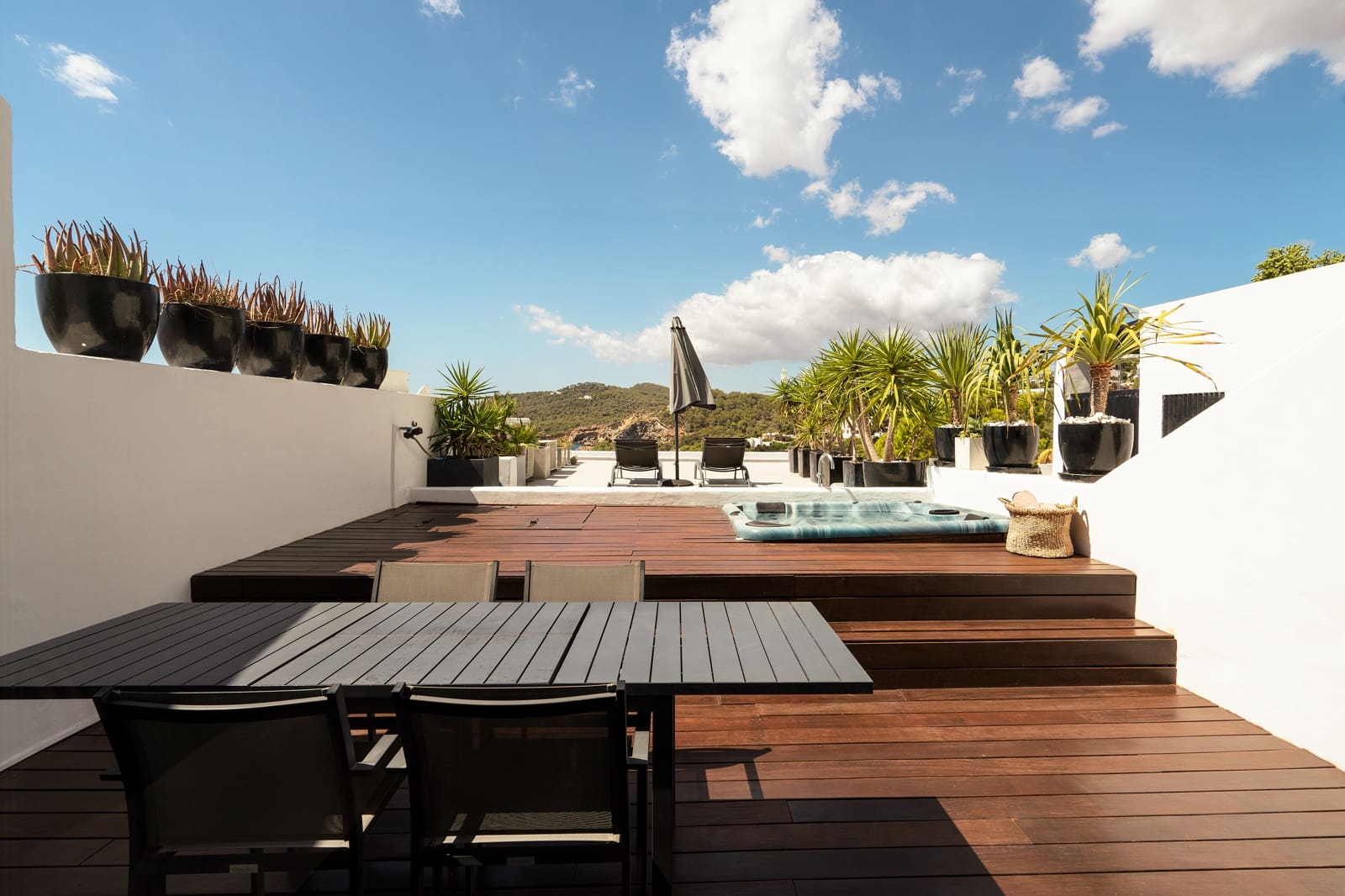 1 soveværelse Lejlighed til salg i Roca Llisa med garage - € 1.295.000 (Ref: 9202778)