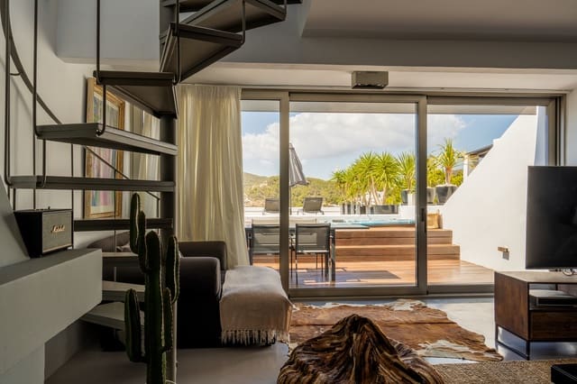 1 soveværelse Lejlighed til salg i Roca Llisa, Santa Eulalia / Santa Eularia med garage - € 1.295.000 (Ref: 9202778)