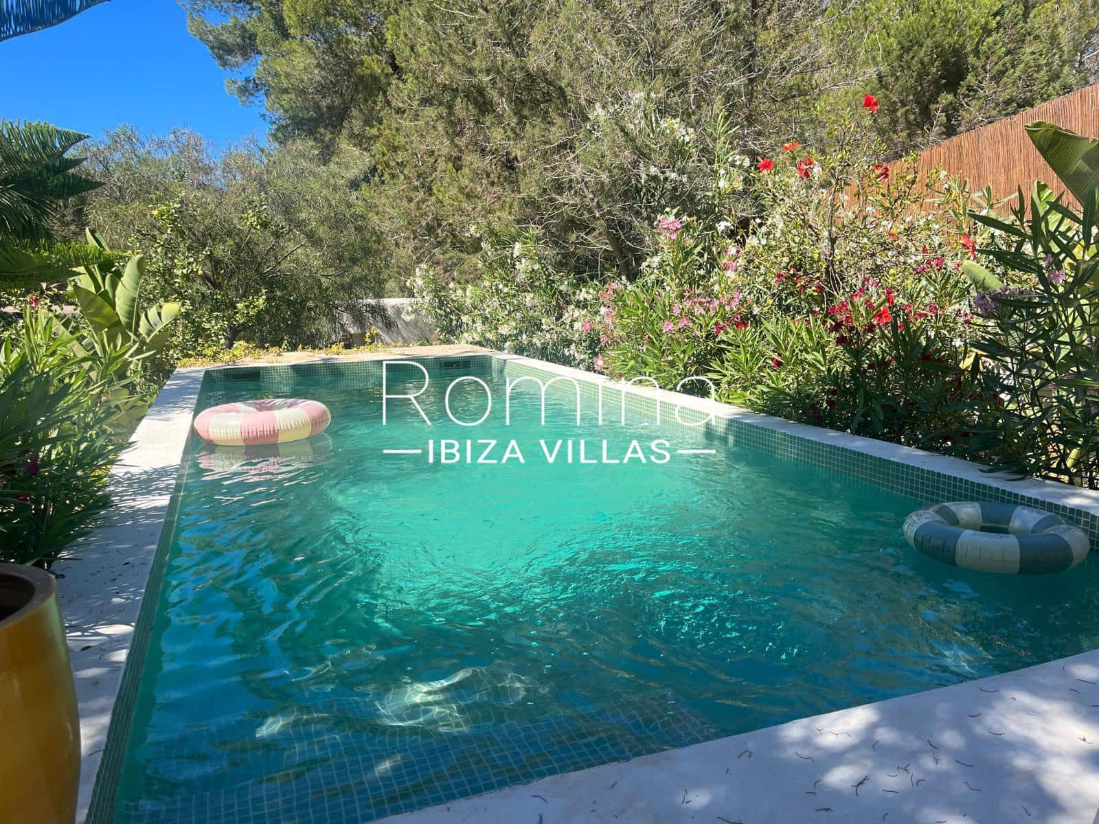 4 soveværelse Villa til salg i Cala Llenya med swimmingpool garage - € 2.800.000 (Ref: 9308712)