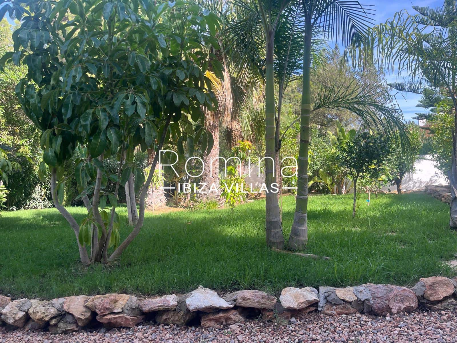 4 soveværelse Villa til salg i Cala Llenya med swimmingpool garage - € 2.800.000 (Ref: 9308712)