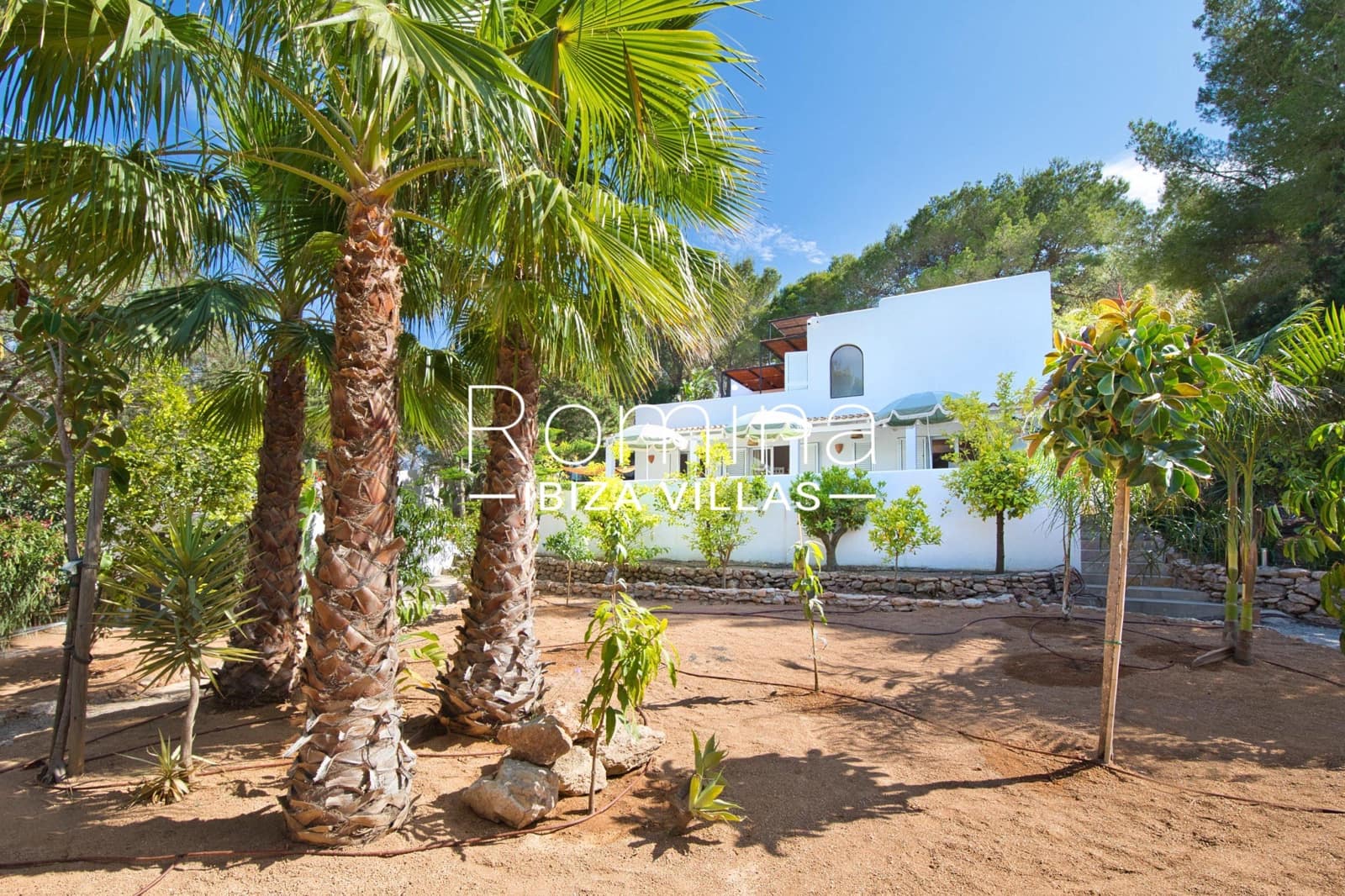 4 soveværelse Villa til salg i Cala Llenya med swimmingpool garage - € 2.800.000 (Ref: 9308712)