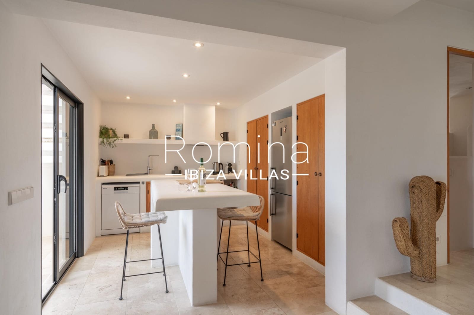 4 soveværelse Villa til salg i Cala Tarida med swimmingpool - € 1.590.000 (Ref: 9357231)