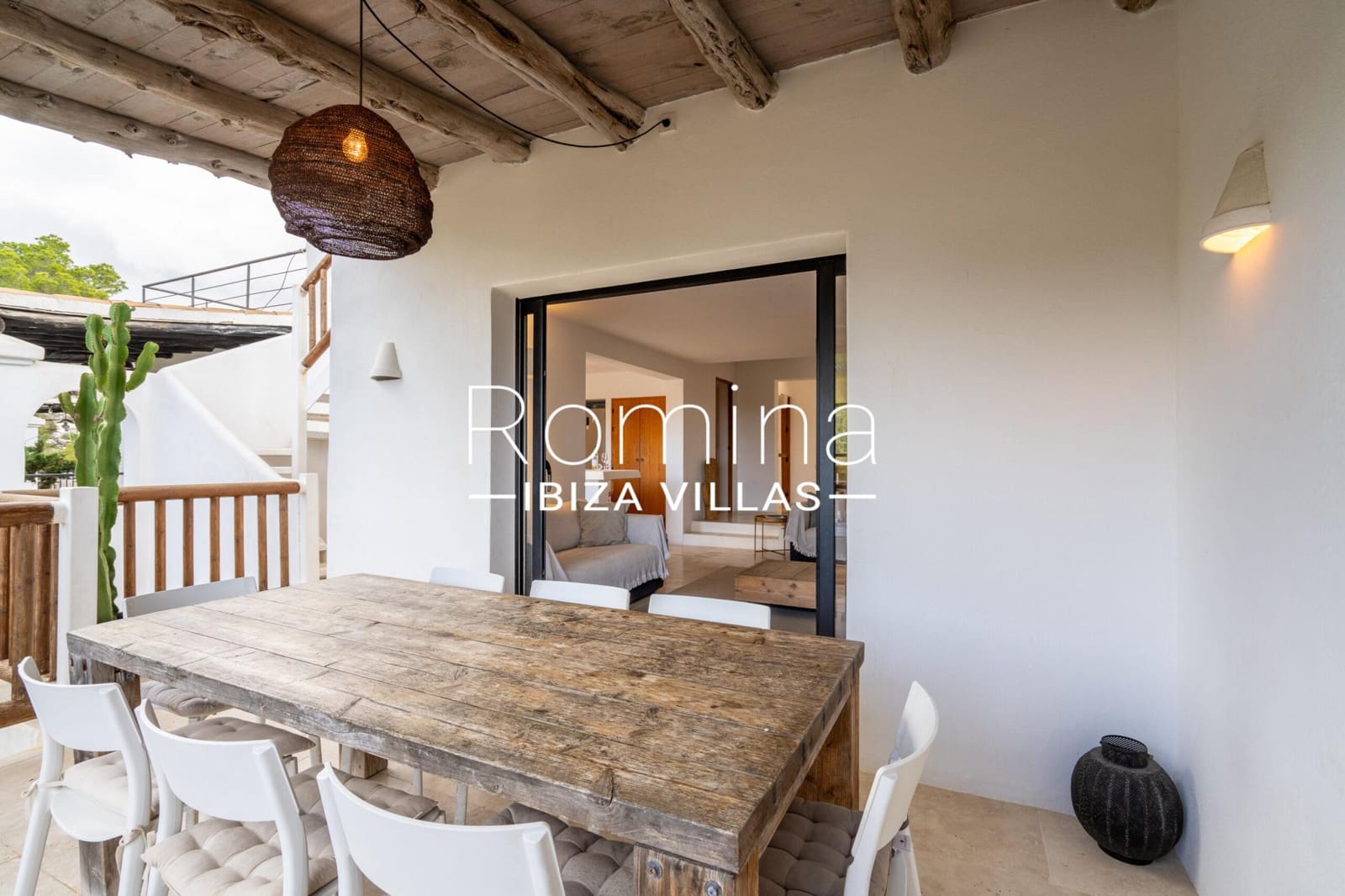 4 soveværelse Villa til salg i Cala Tarida med swimmingpool - € 1.590.000 (Ref: 9357231)