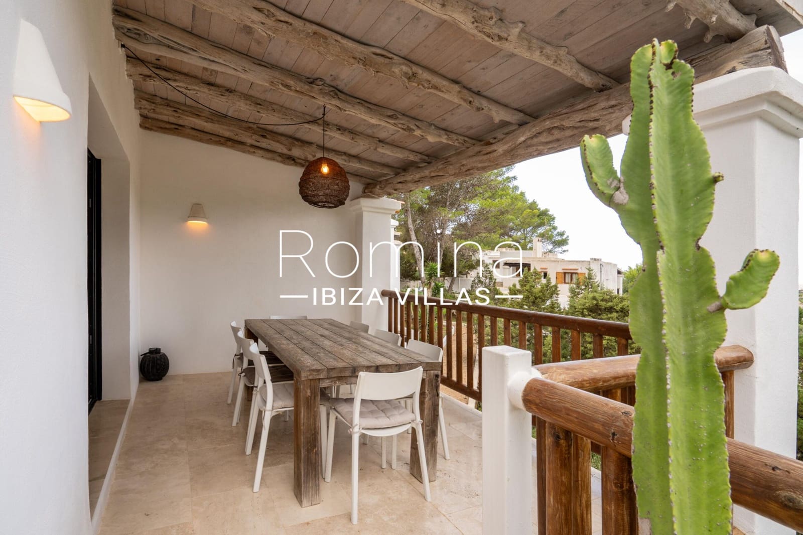 4 soveværelse Villa til salg i Cala Tarida med swimmingpool - € 1.590.000 (Ref: 9357231)