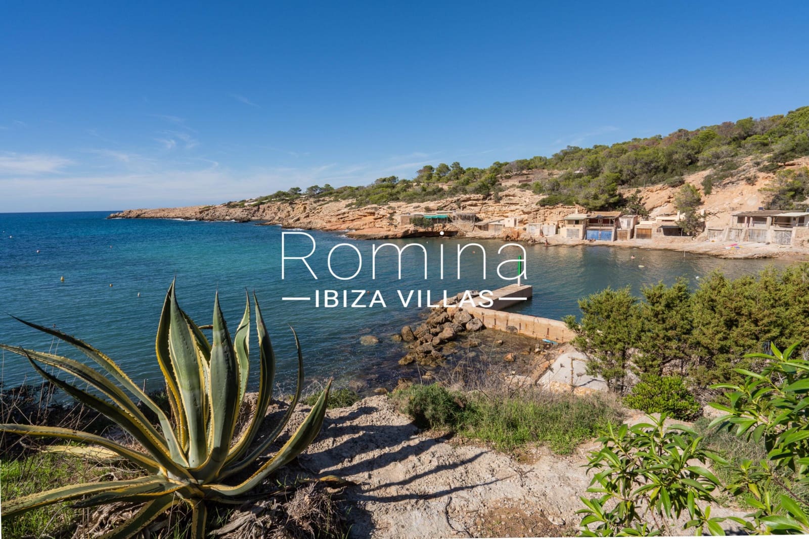 4 soveværelse Villa til salg i Cala Tarida med swimmingpool - € 1.590.000 (Ref: 9357231)