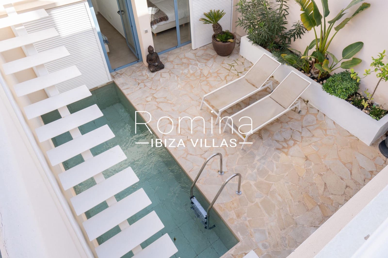 3 slaapkamer Rijtjeshuis te koop in Cala Tarida met zwembad garage - € 825.000 (Ref: 9357592)