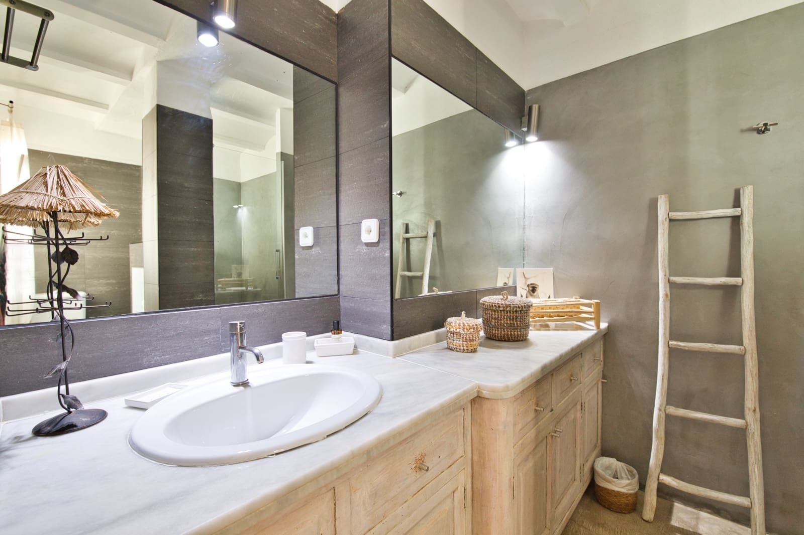 5 sypialnia Dom na sprzedaż w Cala Moli z basenem garażem - 2 900 000 € (Ref: 9362985)