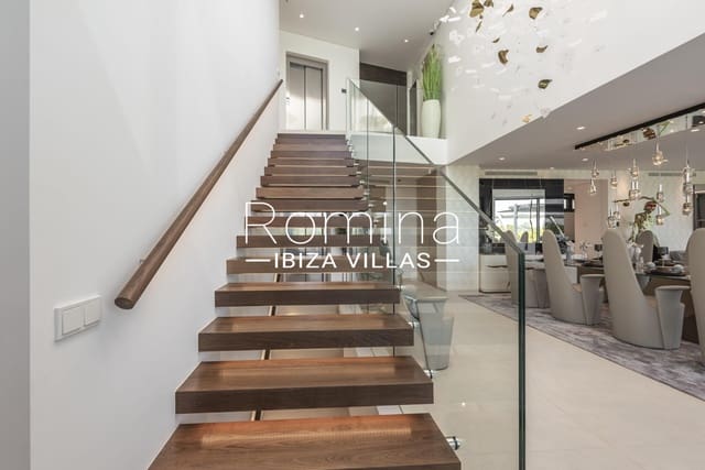 9 makuuhuone Bungalow myytävänä paikassa Roca Llisa, Santa Eulalia / Santa Eularia mukana uima-altaan 
autotalli - 9 800 000 € (Ref: 9373885)