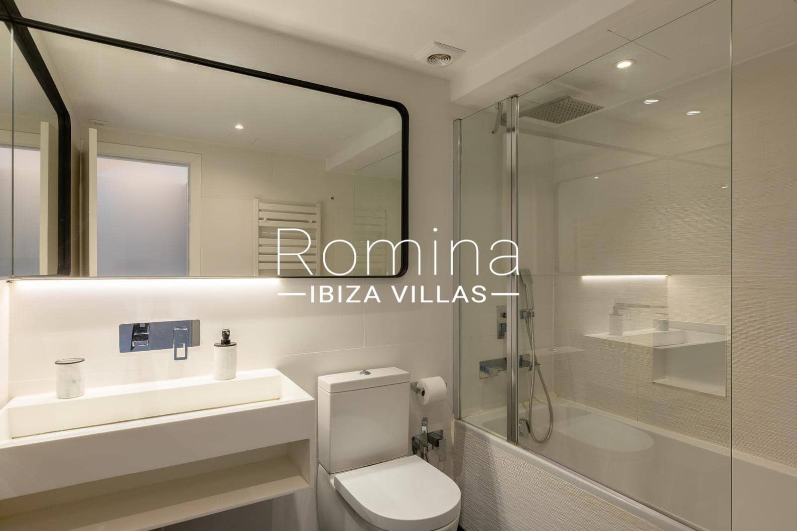 3 makuuhuone Huoneisto myytävänä paikassa Roca Llisa mukana uima-altaan - 790 000 € (Ref: 9388629)