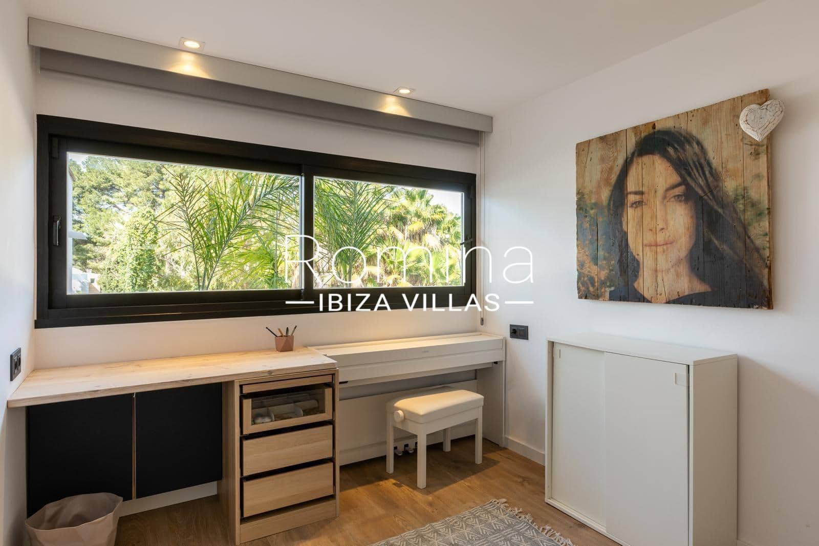 3 makuuhuone Huoneisto myytävänä paikassa Roca Llisa mukana uima-altaan - 790 000 € (Ref: 9388629)