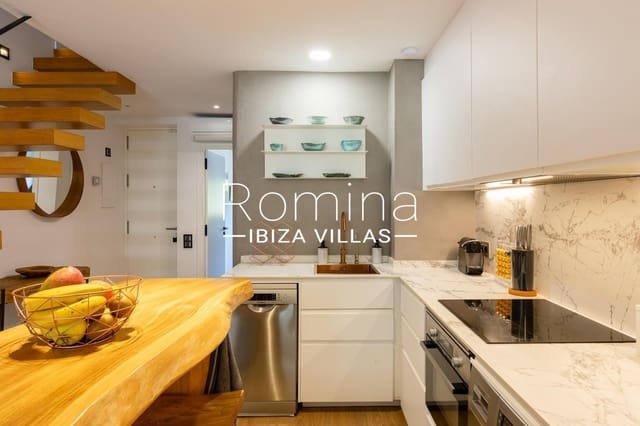 3 soveværelse Lejlighed til salg i Roca Llisa, Santa Eulalia / Santa Eularia med swimmingpool - € 790.000 (Ref: 9388629)