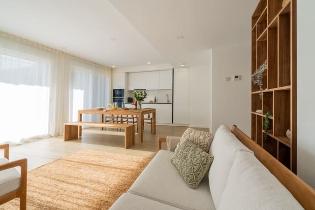 Apartamento de 4 habitaciones en Ibiza / Eivissa ciudad en venta con piscina garaje - 1.490.000 € (Ref: 9586822)