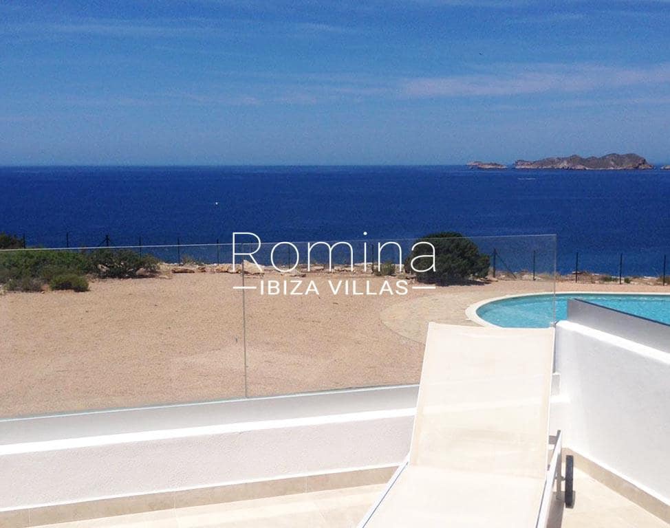 3 makuuhuone Rivitalo myytävänä paikassa Cala Moli mukana uima-altaan 
autotalli - 1 450 000 € (Ref: 9603296)