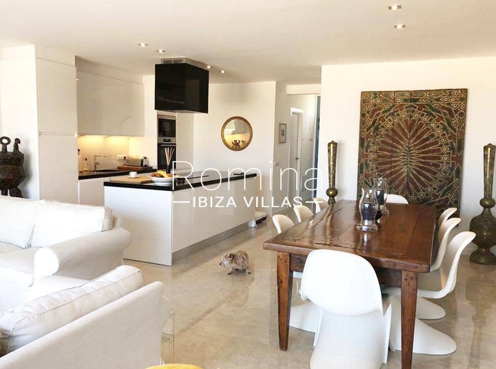 3 makuuhuone Rivitalo myytävänä paikassa Cala Moli mukana uima-altaan 
autotalli - 1 450 000 € (Ref: 9603296)