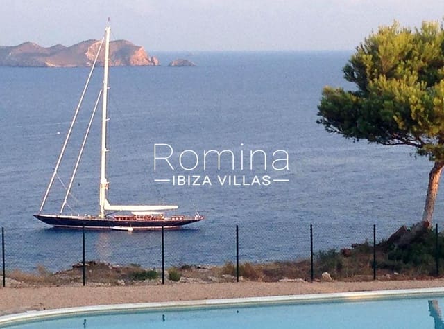 3 makuuhuone Rivitalo myytävänä paikassa Cala Molí, San Jose / Sant Josep de Sa Talaia mukana uima-altaan 
autotalli - 1 450 000 € (Ref: 9603296)