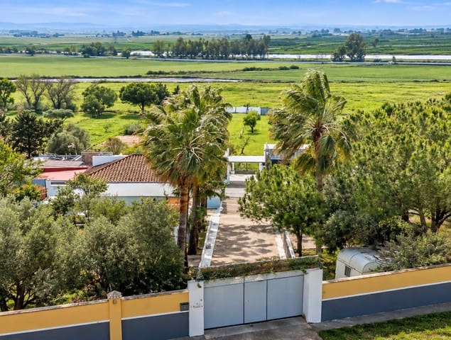 Finca/Casa Rural de 3 habitaciones en Chiclana de la Frontera en venta con piscina - 490.000 € (Ref: 10132952)