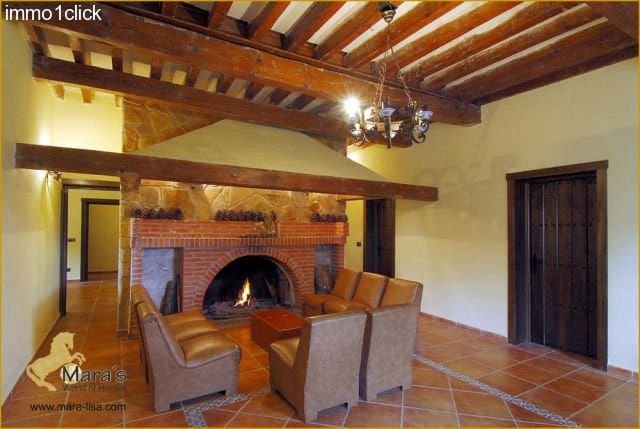 8 slaapkamer Finca/Landhuis te koop in Siles met garage - € 1.990.000 (Ref: 3518473)