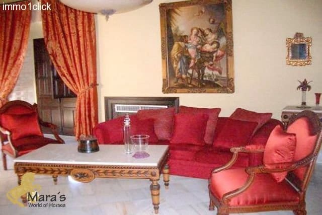 Hotel til salg i Carmona med swimmingpool garage - € 4.000.000 (Ref: 3518477)