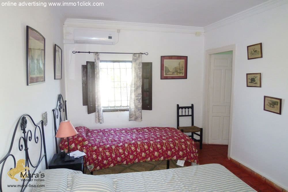 6 soveværelse Finca/Landehus til salg i Coria del Rio med swimmingpool - € 1.300.000 (Ref: 4956443)