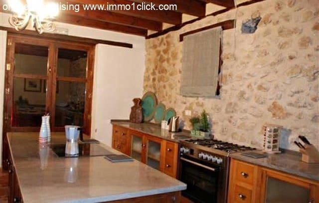 14 soveværelse Finca/Landehus til salg i Segura de la Sierra med swimmingpool - € 2.400.000 (Ref: 5428630)