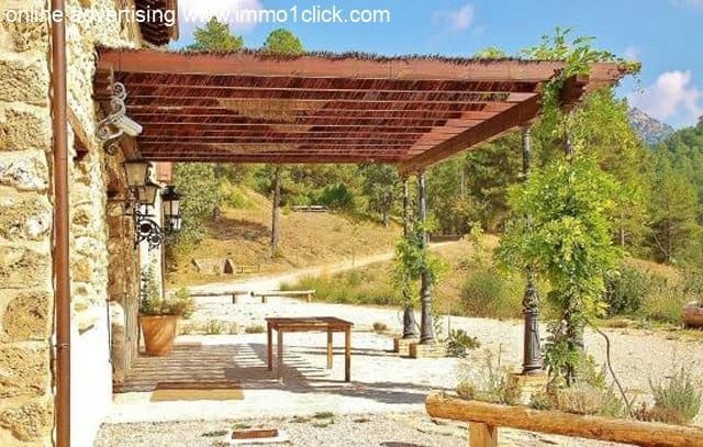 14 soveværelse Finca/Landehus til salg i Segura de la Sierra med swimmingpool - € 2.400.000 (Ref: 5428630)