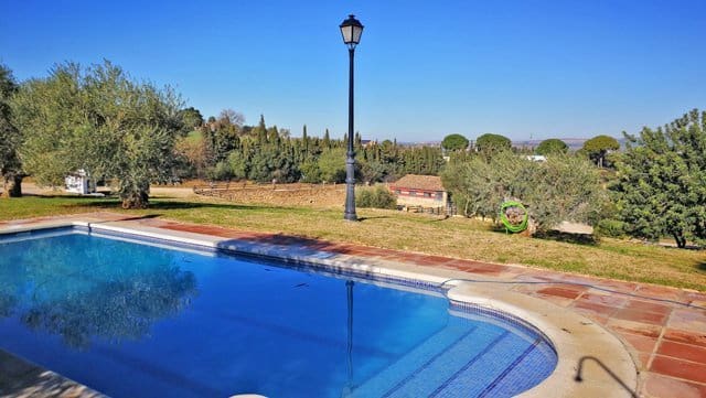4 Zimmer Finca/Landgut zu verkaufen in Arcos de la Frontera mit Pool - 999.000 € (Ref: 6681205)
