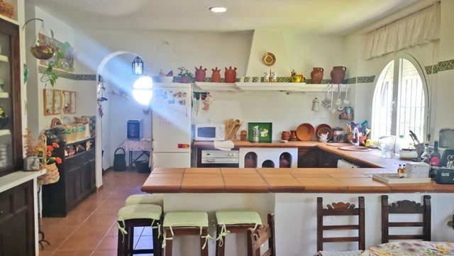 8 soveværelse Finca/Landehus til salg i Arcos de la Frontera med swimmingpool garage - € 950.000 (Ref: 6869476)