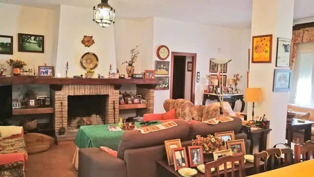 8 soveværelse Finca/Landehus til salg i Arcos de la Frontera med swimmingpool garage - € 950.000 (Ref: 6869476)