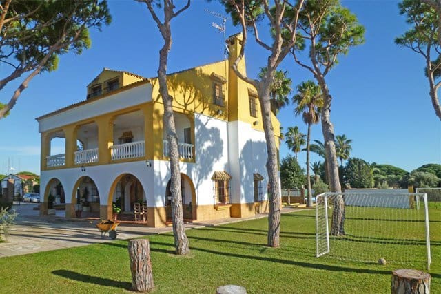5 soveværelse Finca/Landehus til salg i Chiclana de la Frontera med swimmingpool - € 2.500.000 (Ref: 7290883)